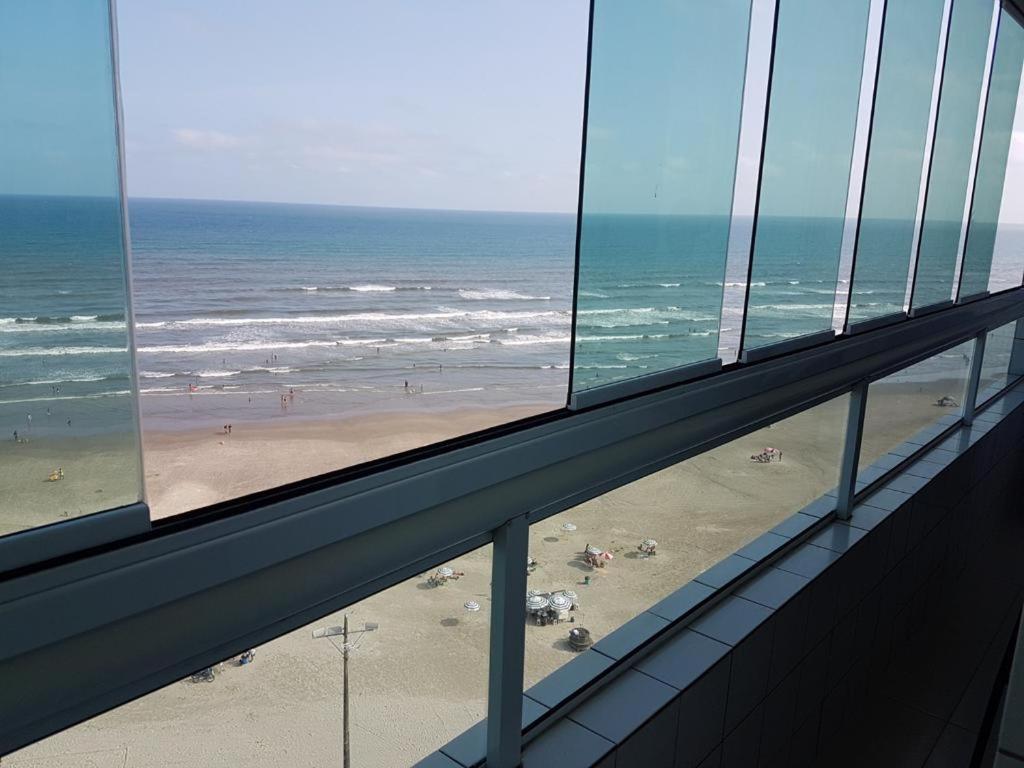 Pedacinho Do Ceu - Frente Ao Mar +Varanda Gourmet Прая Гранде Екстериор снимка